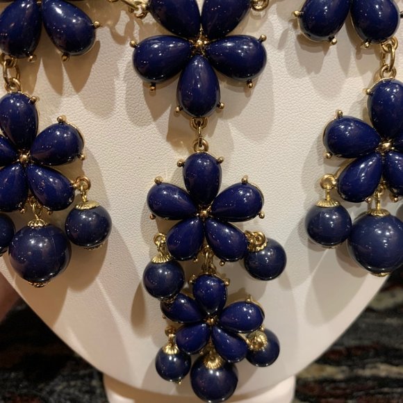 Navy Layered Flowered Necklace - Picture 3 of 4